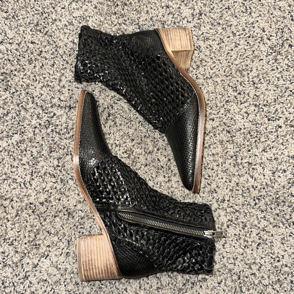 Free People, in the loop boot - Picture 3 of 4